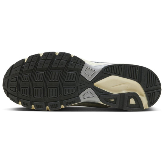 Nike Initiator